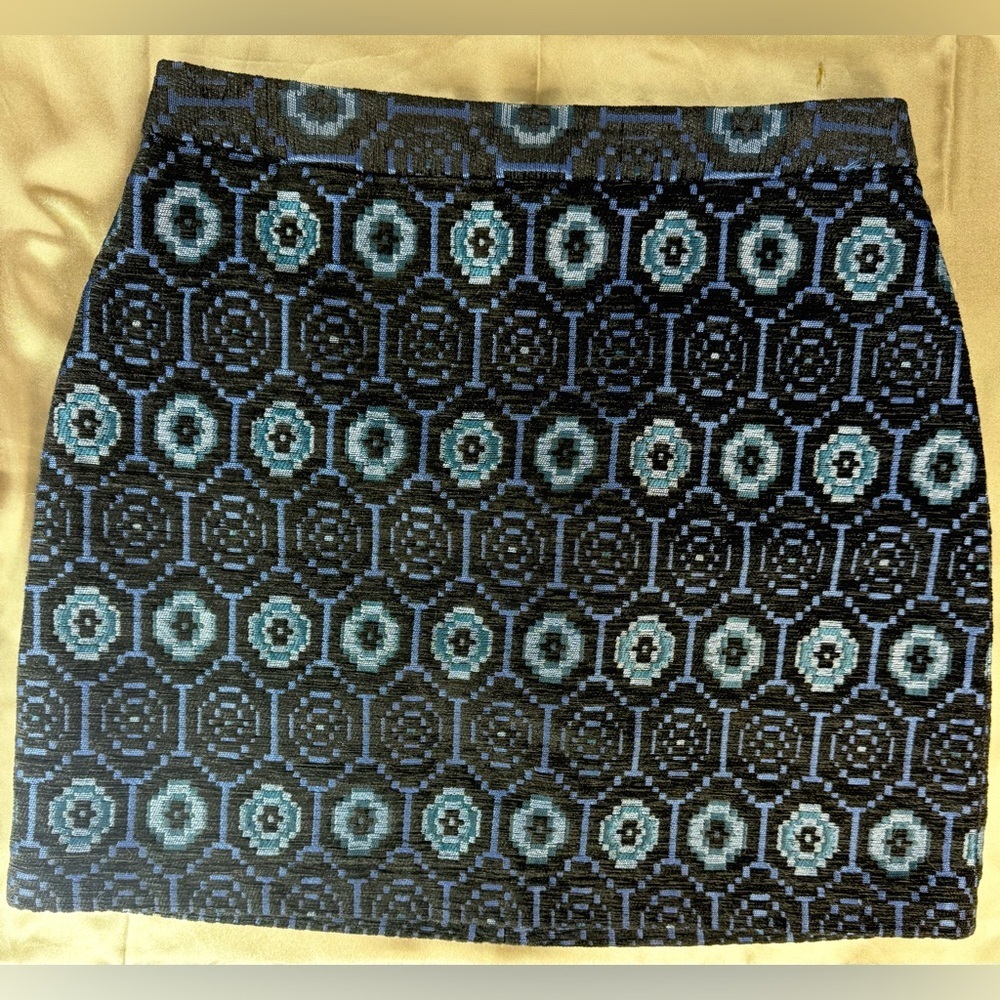 Zara‎ Black and Blue Geometric Mini Skirt - Picture 4 of 12